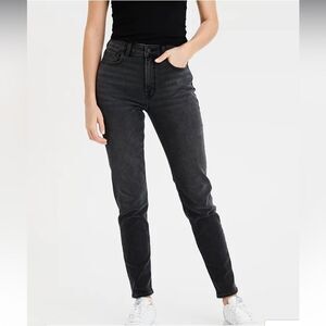 American Eagle Outfitters black Stretch MOM jeans size 4 long.